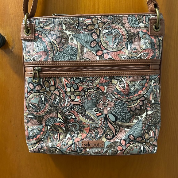 Sakroots Patterned Floral Crossbody Bag in Brown and Pink - Picture 4 of 7